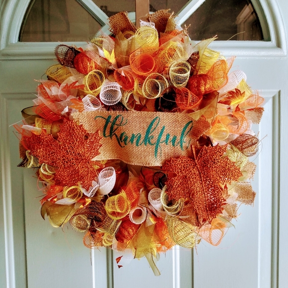 Fall Themed "Thankful" Wreath - Picture 1 of 9